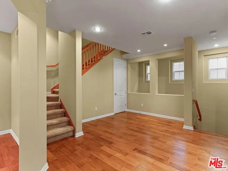 1810 S Barrington Avenue #5 photo 29