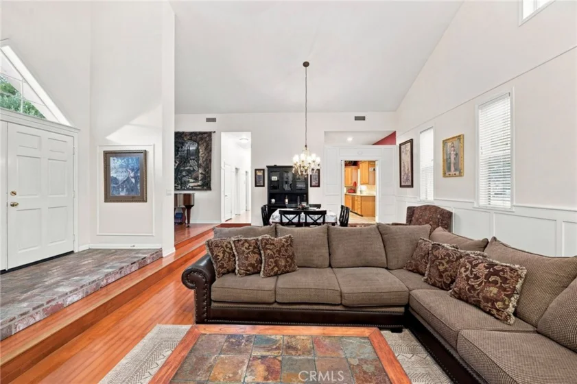 42761 Juniper photo 8