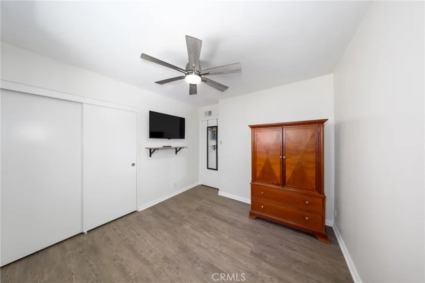 855 Las Lomas #B photo 23