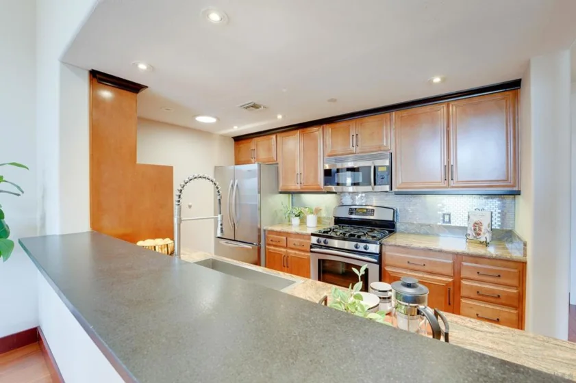 3990 Centre Street #307 photo 9