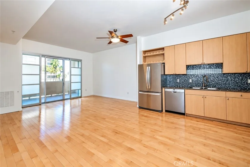388 E Ocean Boulevard #511 photo 3