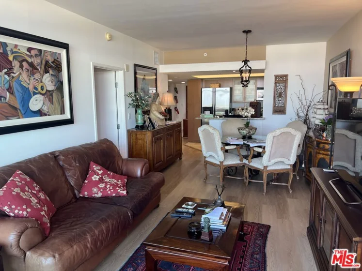 13700 Marina Pointe Drive #722 photo 15