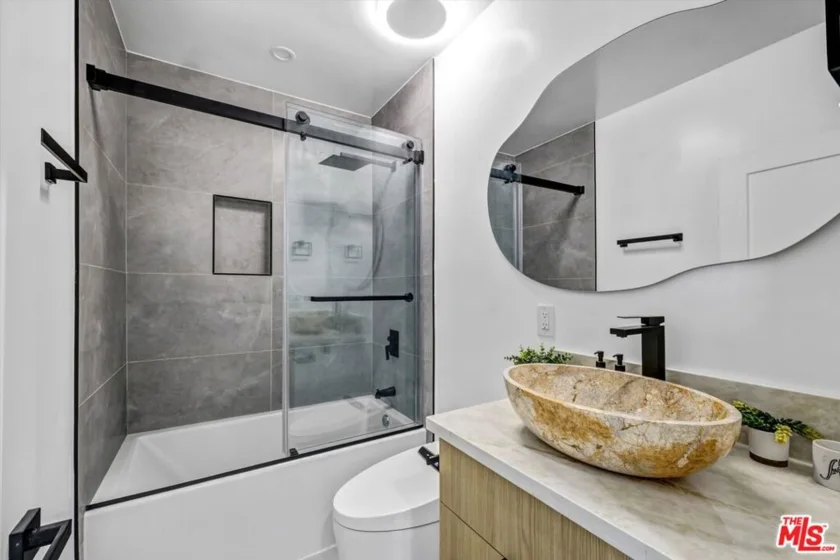 26251 Vermont Avenue #307 photo 12