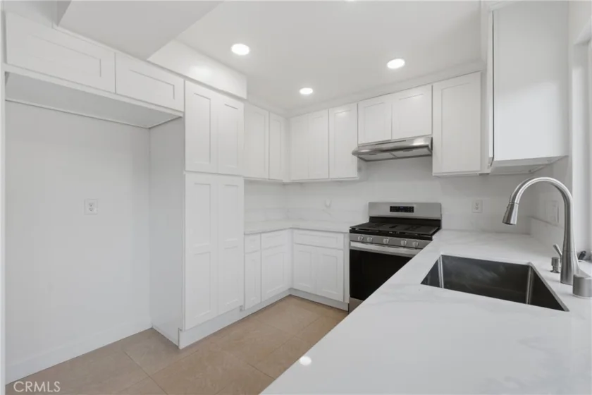 8164 Laguna Court photo 15
