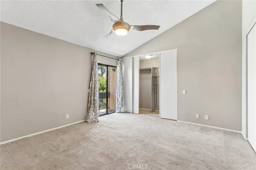 9600 Sylmar Avenue #19 photo 26