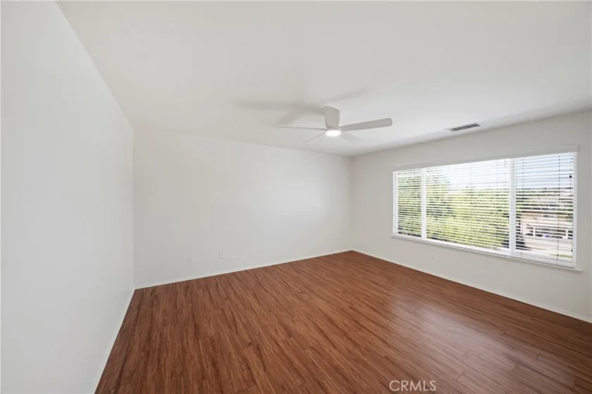 38090 Sherwood Street photo 24