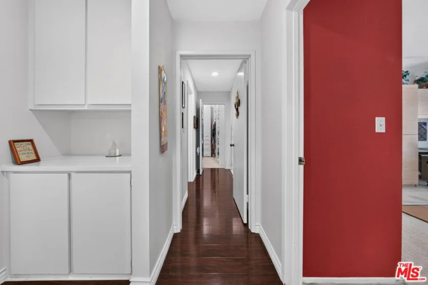 1944 Glendon Avenue #110 photo 13