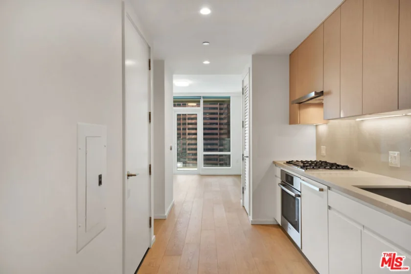 877 Francisco Street #623 photo 13