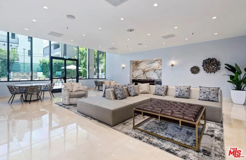 10724 Wilshire Boulevard #611 photo 10