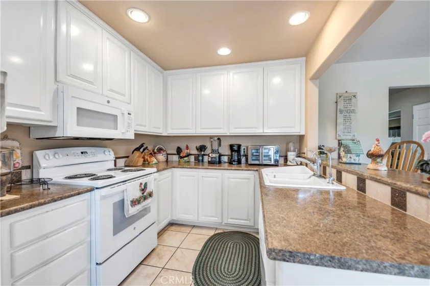 21410 Avenida De Arboles photo 68