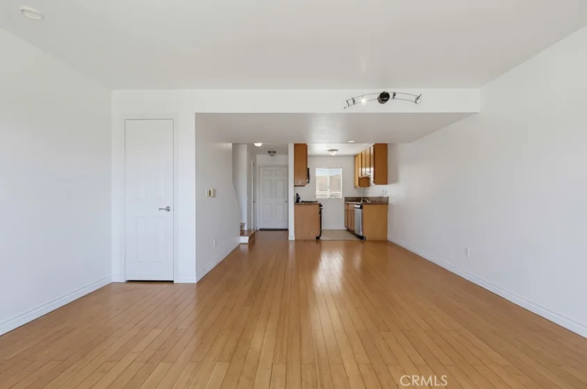 1355 Loma Avenue #311 photo 18