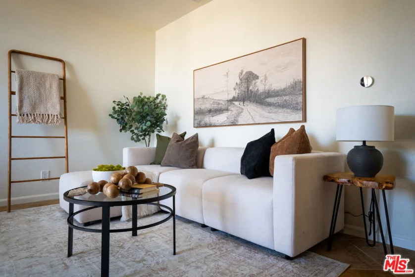 7320 Hawthorn Avenue #425 photo 7
