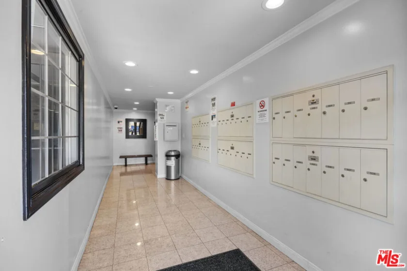 1515 S Beverly Drive #202 photo 27