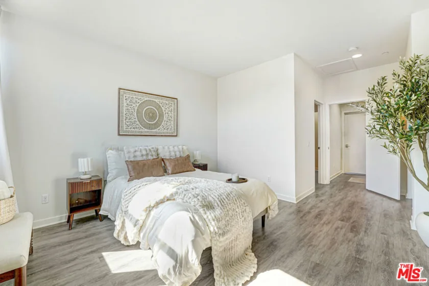 3945 Eagle Rock Boulevard #50 photo 15