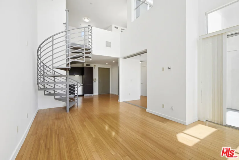 1912 Broadway #307 photo 6