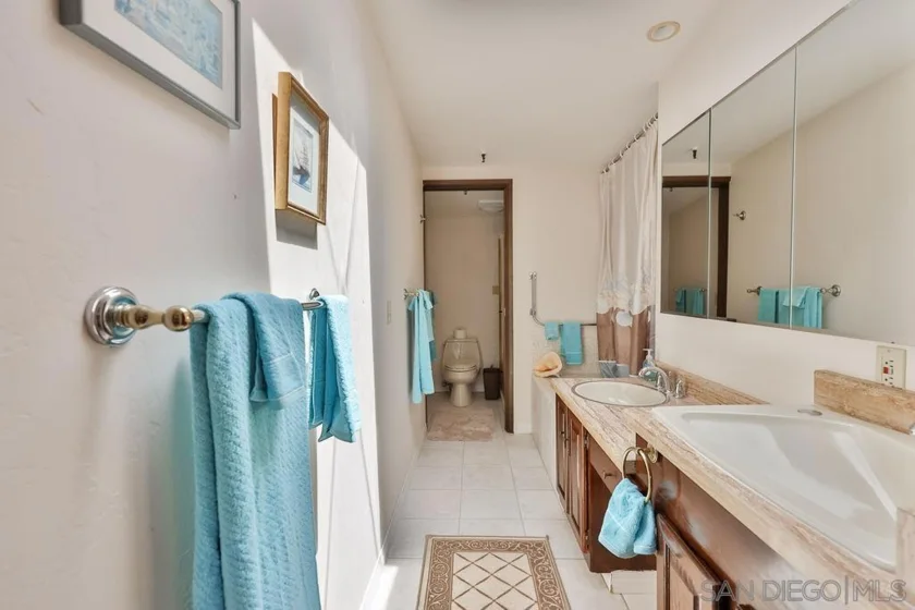 835 D Avenue #4 photo 29