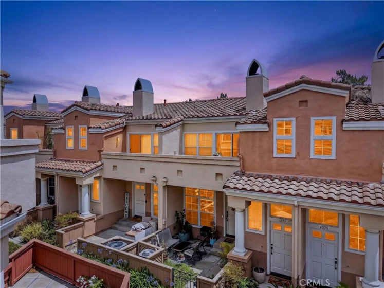 1027 S Stresa photo 18