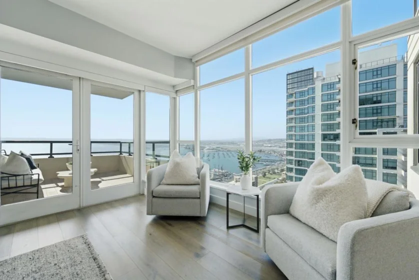 1199 Pacific Highway #3401 photo 5