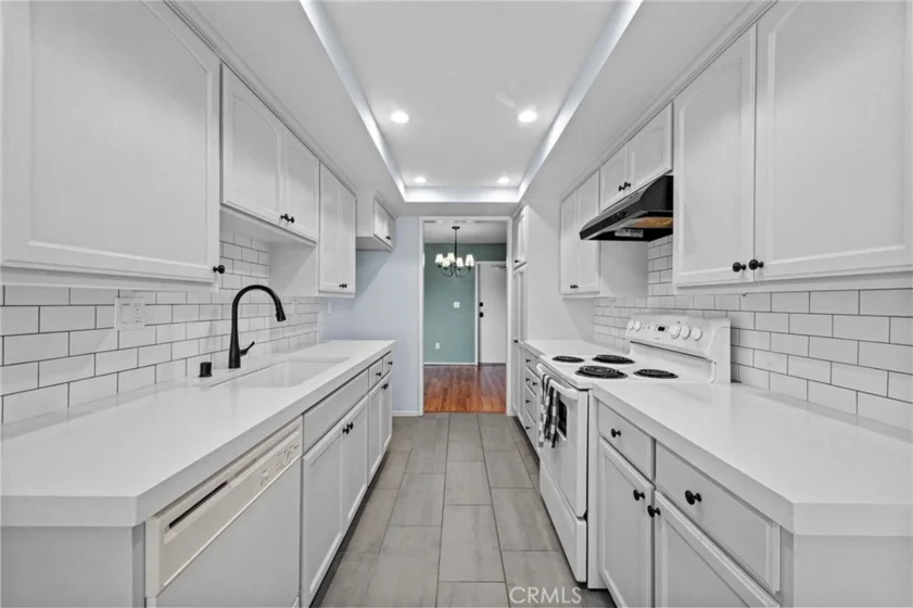3663 Country Club Drive #E photo 9