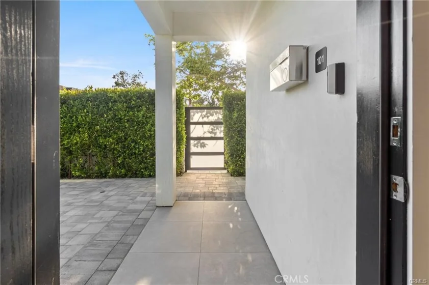 14157 Tiara Street #101 photo 5