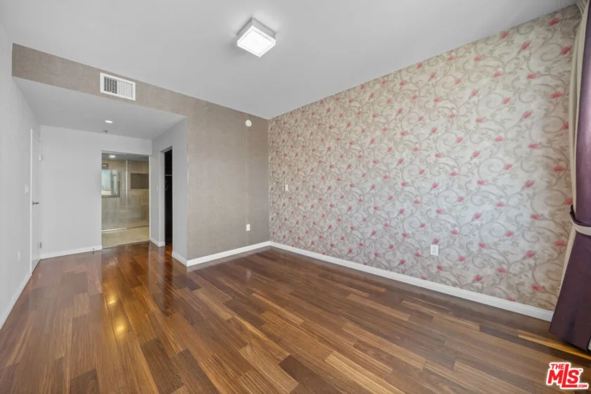 3785 Wilshire Boulevard #1709 photo 14