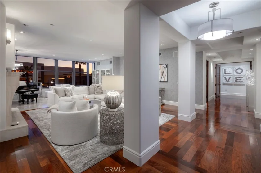 345 E Colorado Boulevard #404 photo 8