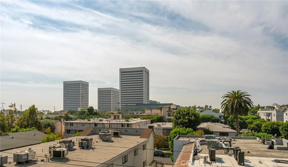 1601 Veteran Avenue #301/302 photo 9