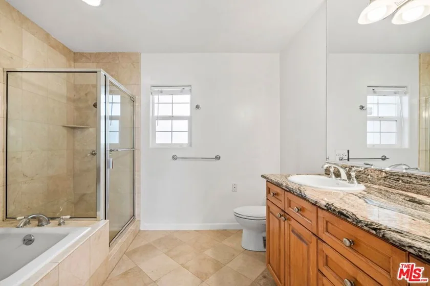 1948 Malcolm Avenue #305 photo 7