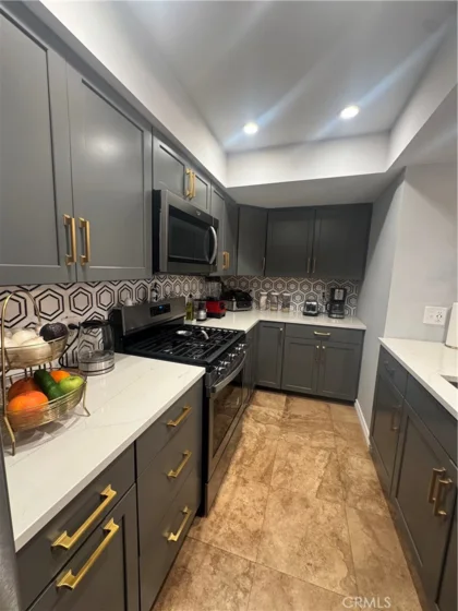 2700 E Cahuenga Boulevard #4223 photo 2
