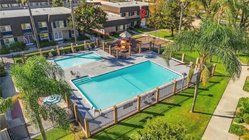 4435 Larwin photo 29