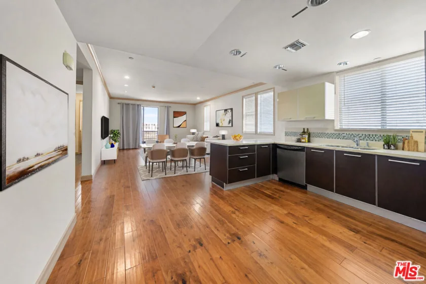 848 Irolo Street #408 photo 3