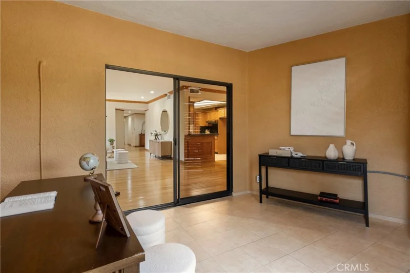 4444 Wilshire #102 photo 15