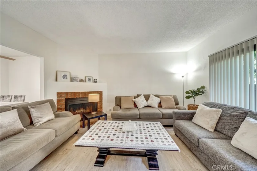15053 Sherman Way #C photo 1