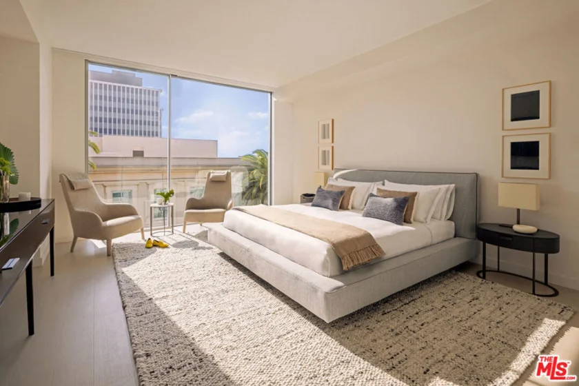 9200 Wilshire Boulevard #402W photo 4