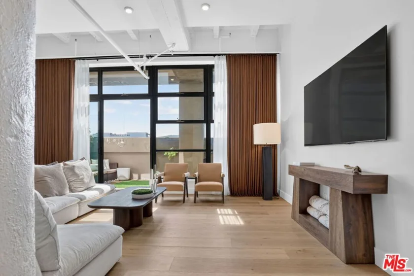 1645 Vine Street #411 photo 7