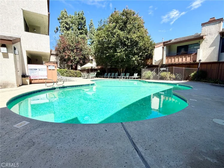 15155 Sherman Way #49 photo 3