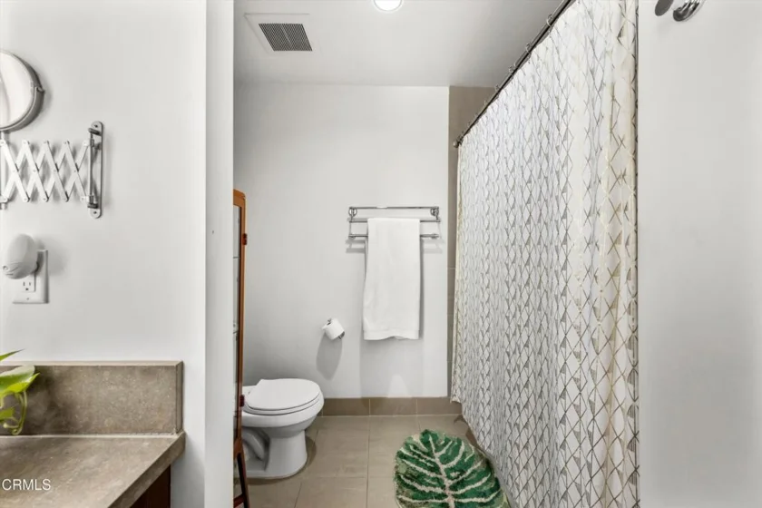 1100 S Hope Street #811 photo 12