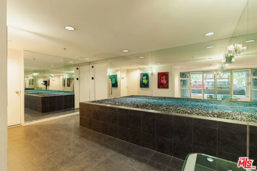 1932 Selby Avenue #401 photo 36