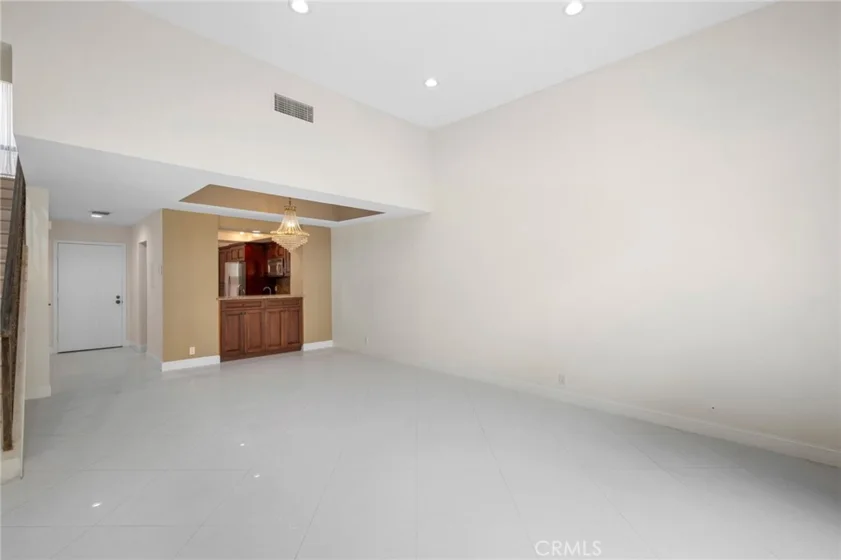 1349 N Columbus #21 photo 23