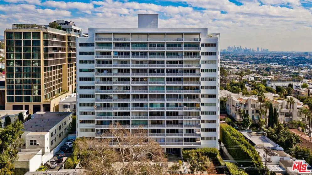 999 N Doheny Drive #601 photo 20