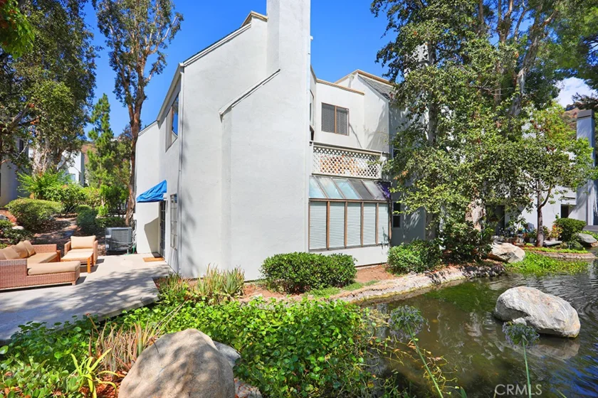5846 E Creekside #31 photo 1