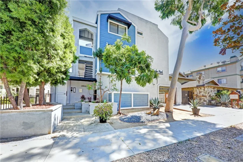 1066 Gladys Avenue #4 photo 1