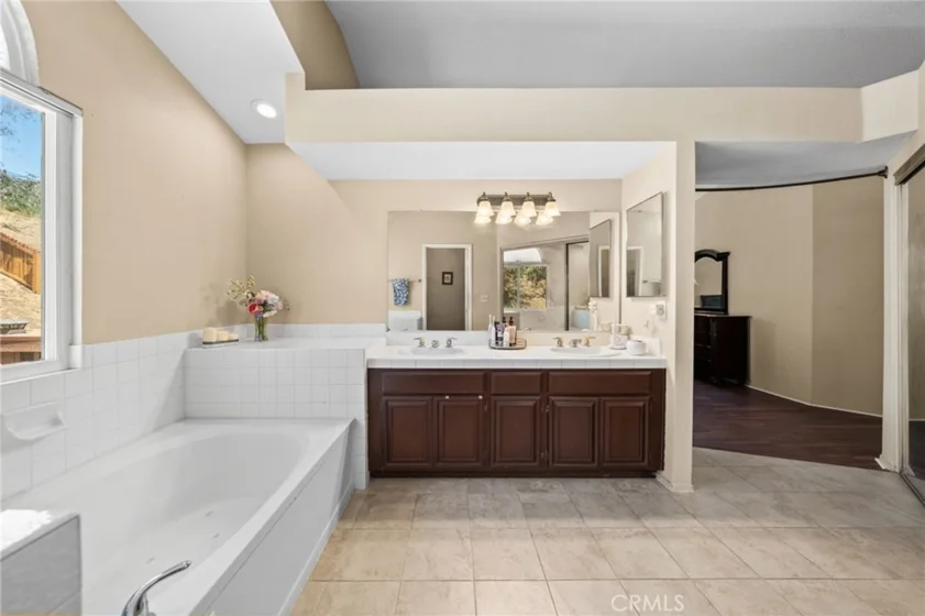 40661 Symeron Way photo 21