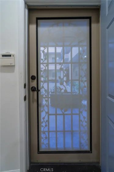 200 N 5th photo 5