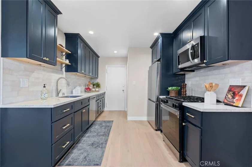 10707 Camarillo Street #314 photo 10