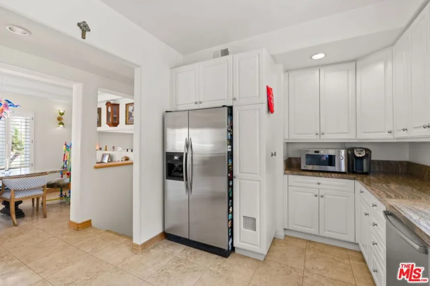 6435 Zumirez Drive #21 photo 7