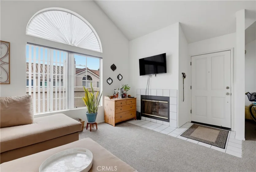 4581 Warner #302 photo 9
