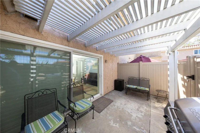 855 Las Lomas #B photo 15