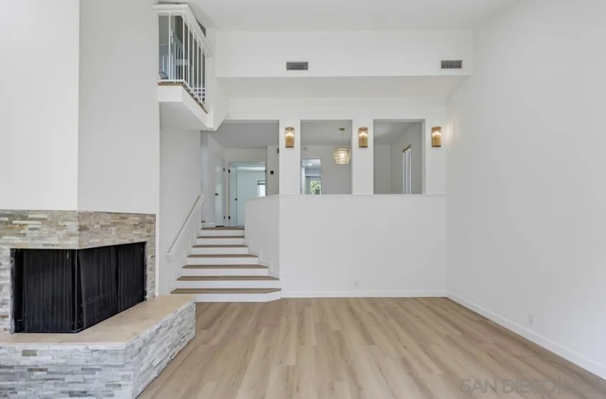3249 Caminito Eastbluff #31 photo 6