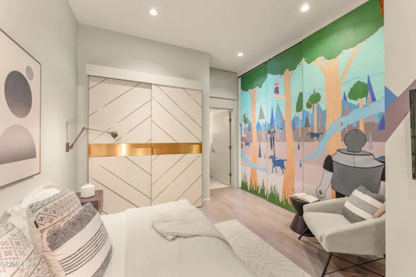 527 Molino Street #401 photo 6